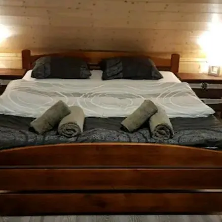 펜션 Wrzos W Beskidach